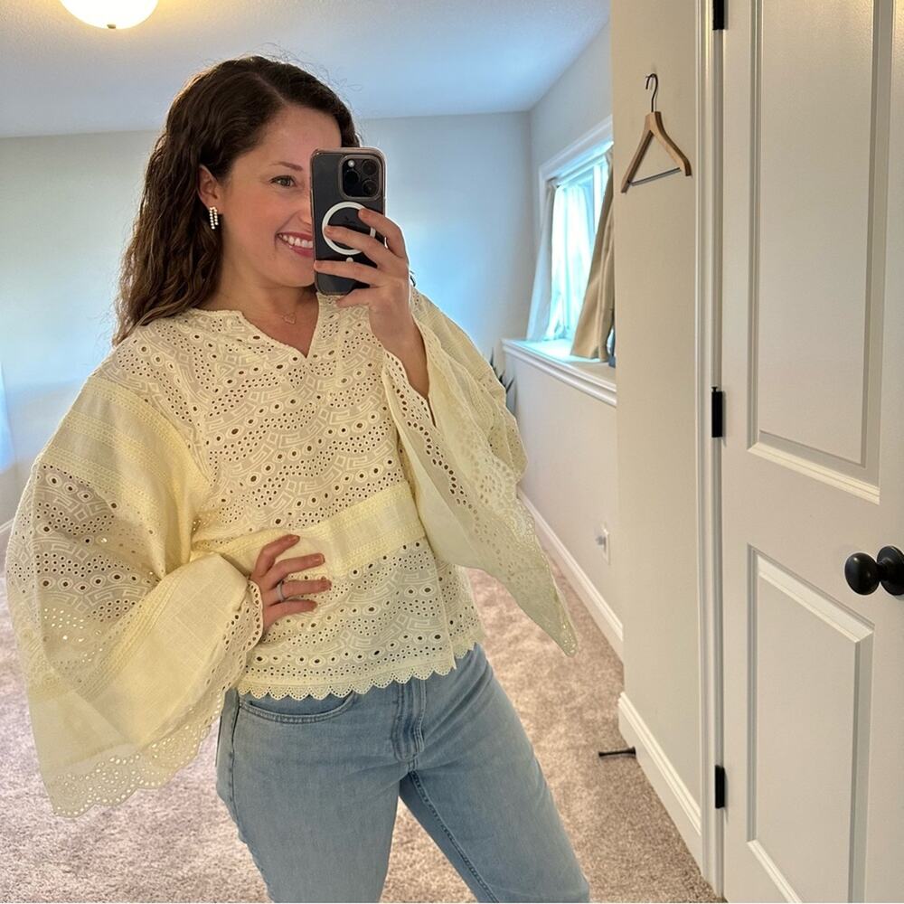 NWT Tuckernuck FLOE Cream Eyelet Cotton Flare Sleeve Pullover Top Small - Picture 5 of 15